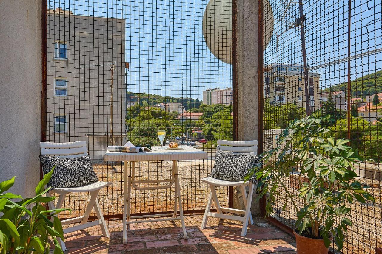 Apartment D&l